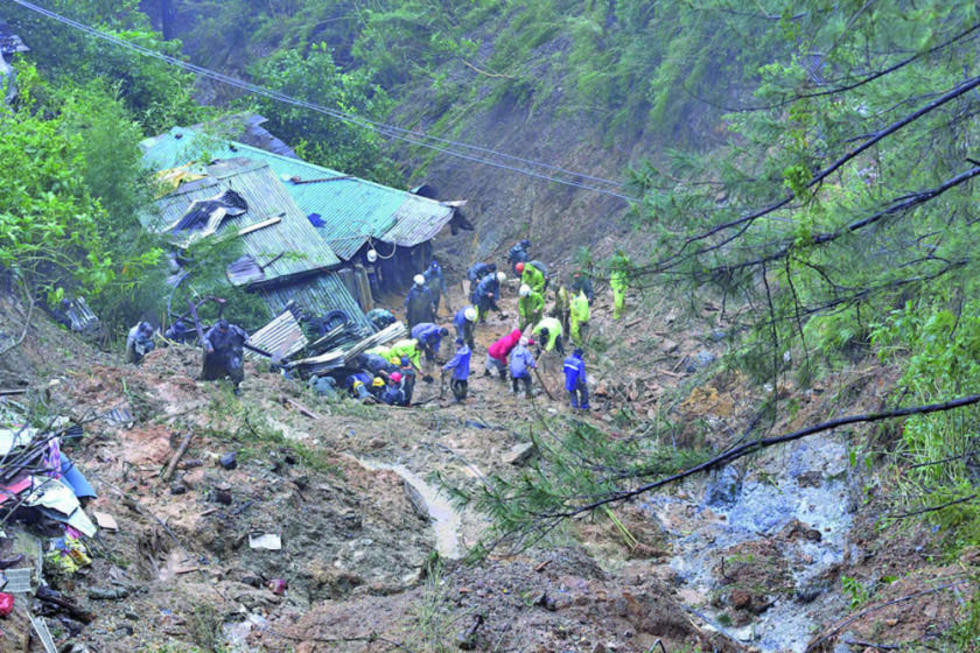 Ya son 59 muertos por el paso del tifón Mangkhut en Filipinas