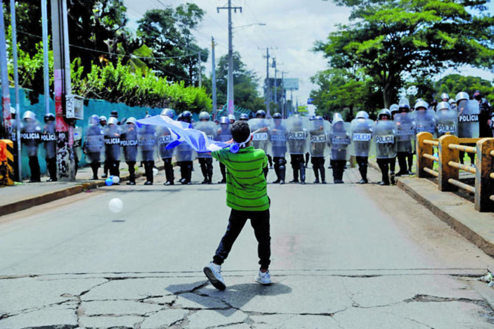 Protestas masivas prosiguen en Nicaragua pese a las amenazas