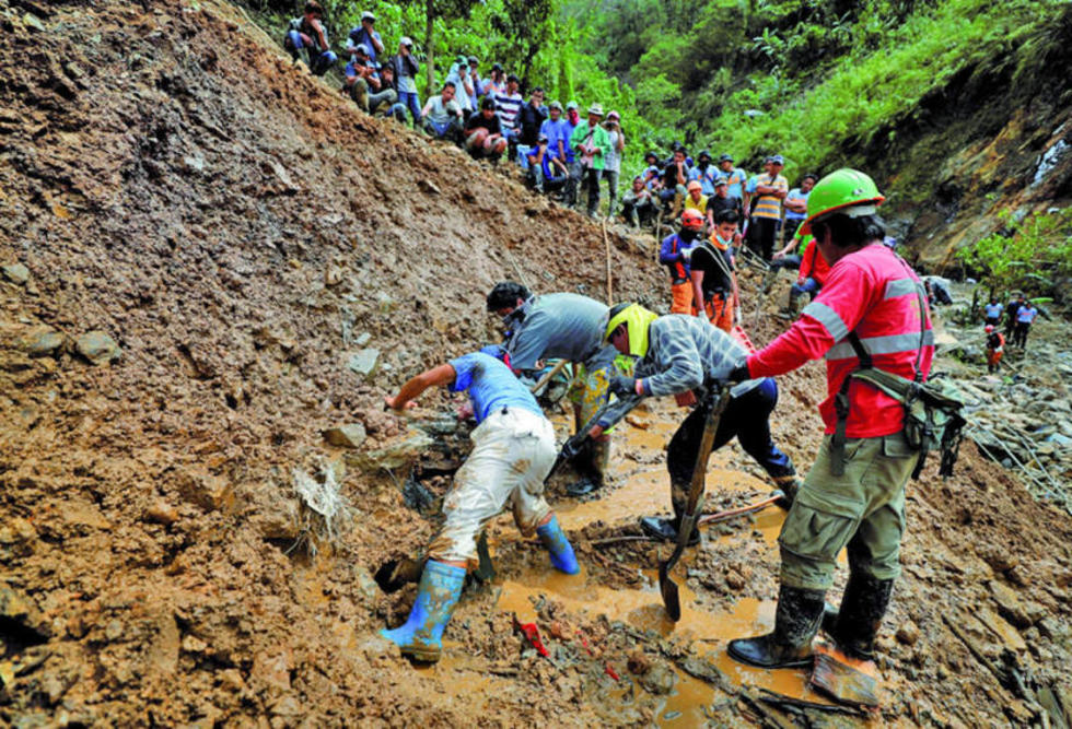Filipinas busca víctimas en mina de oro y los muertos ya son 74