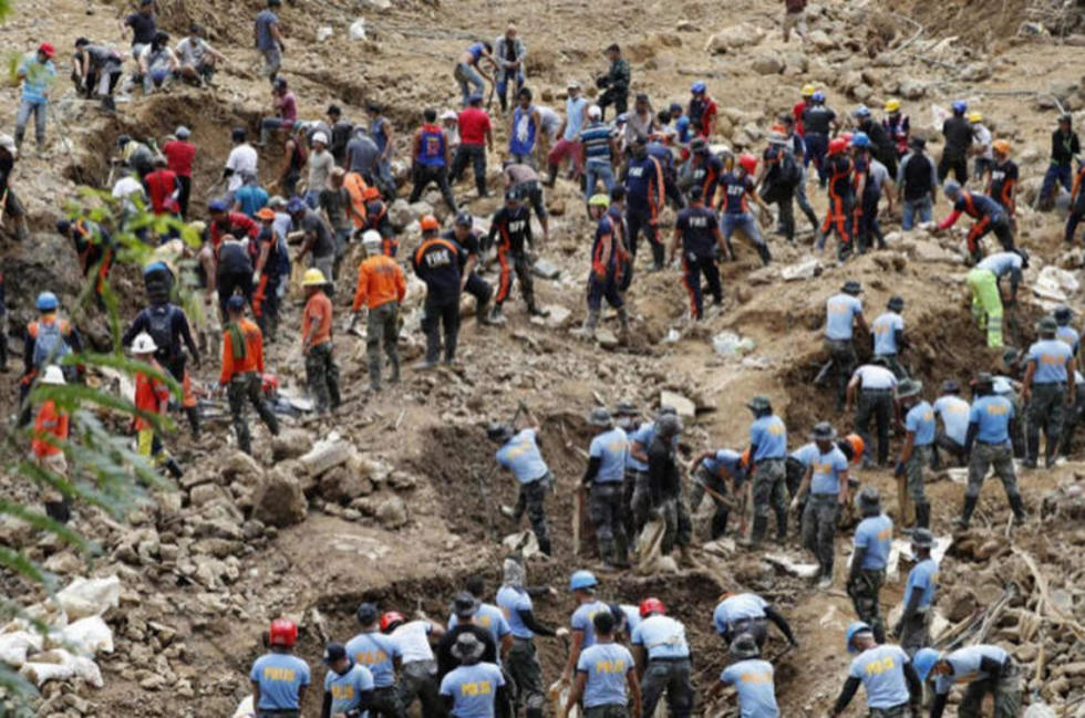 Sube a 81 fallecidos por el tifón Mangkhut en Filipinas