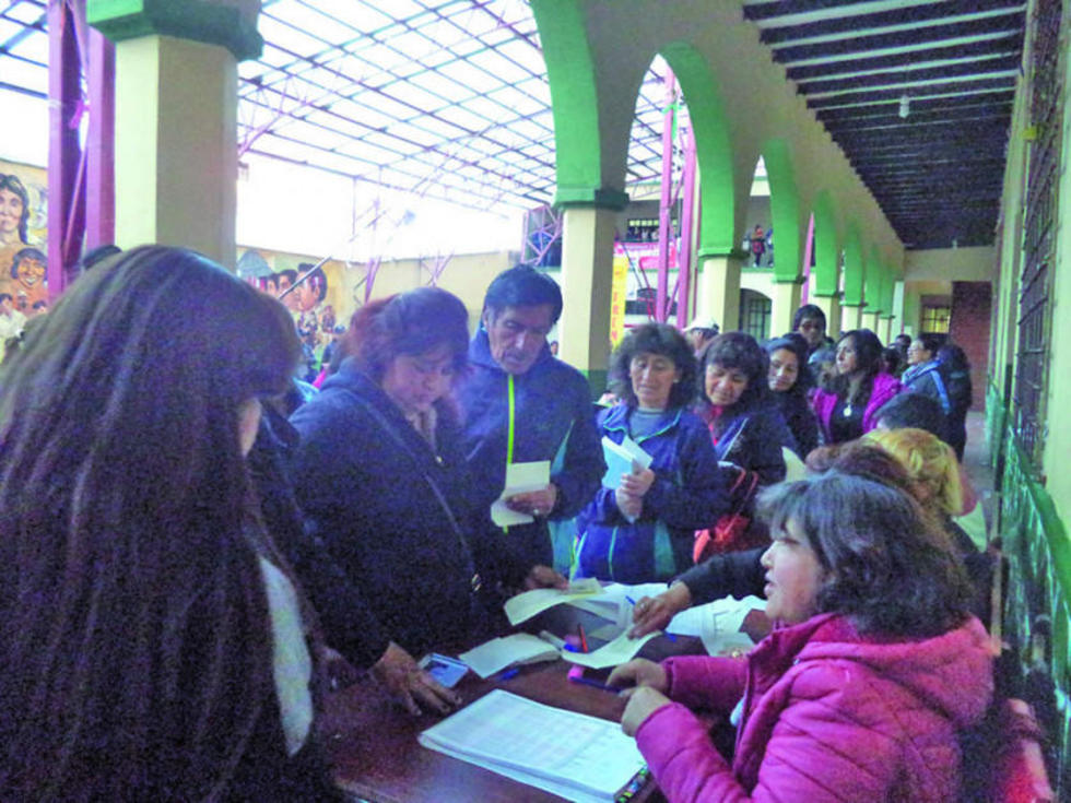 Los maestros urbanos eligen hoy a delegados a un congreso nacional