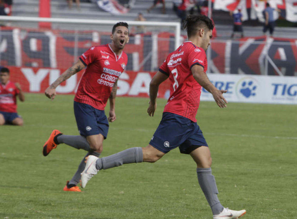 Wilstermann empieza a acechar a los punteros