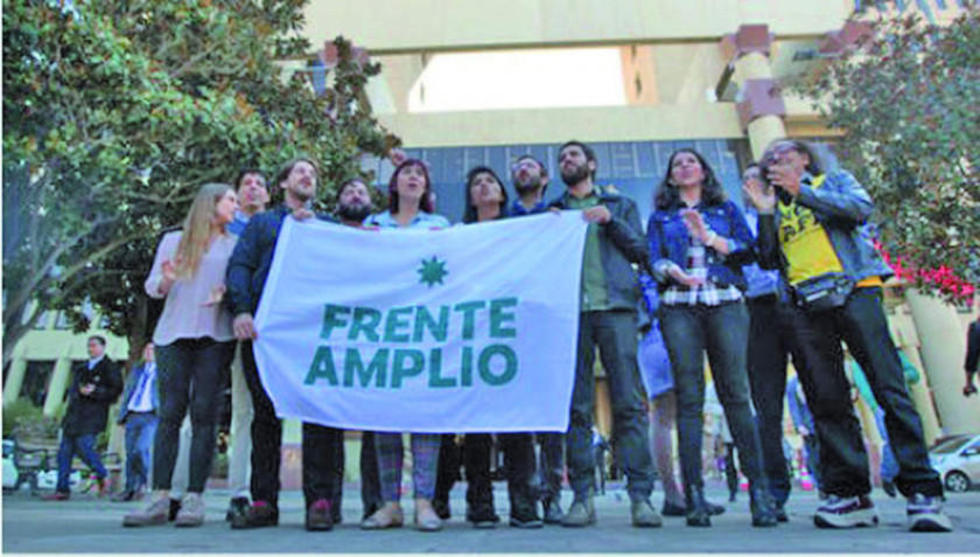 Frente Amplio llama a acatar fallo de la Corte Internacional de Justicia