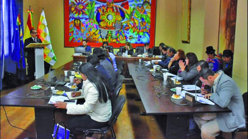 Comisión aprueba hoy el informe final para el cargo de fiscal general 