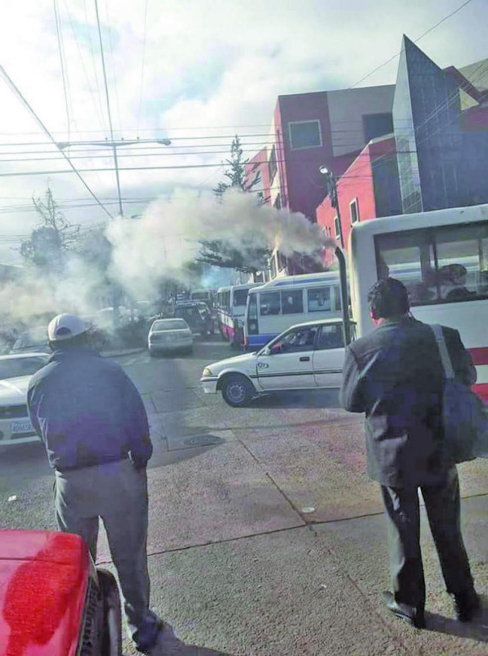 Identifican calles donde hay mayor contaminación de gases de vehículos