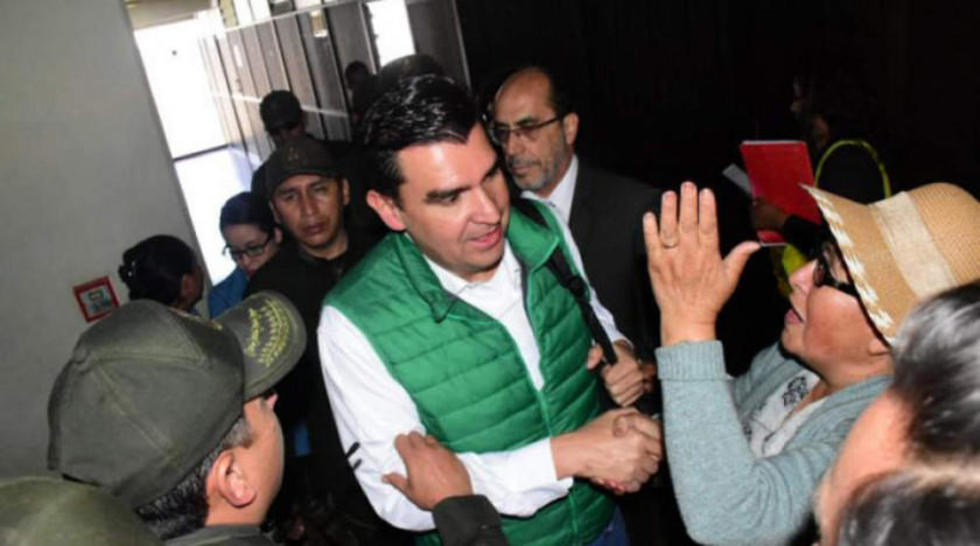 Ratifican detención domiciliaria para el alcalde José María Leyes