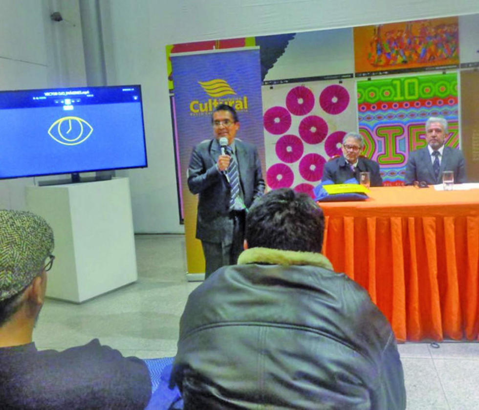 Toro pide recuperar literatura de Potosí