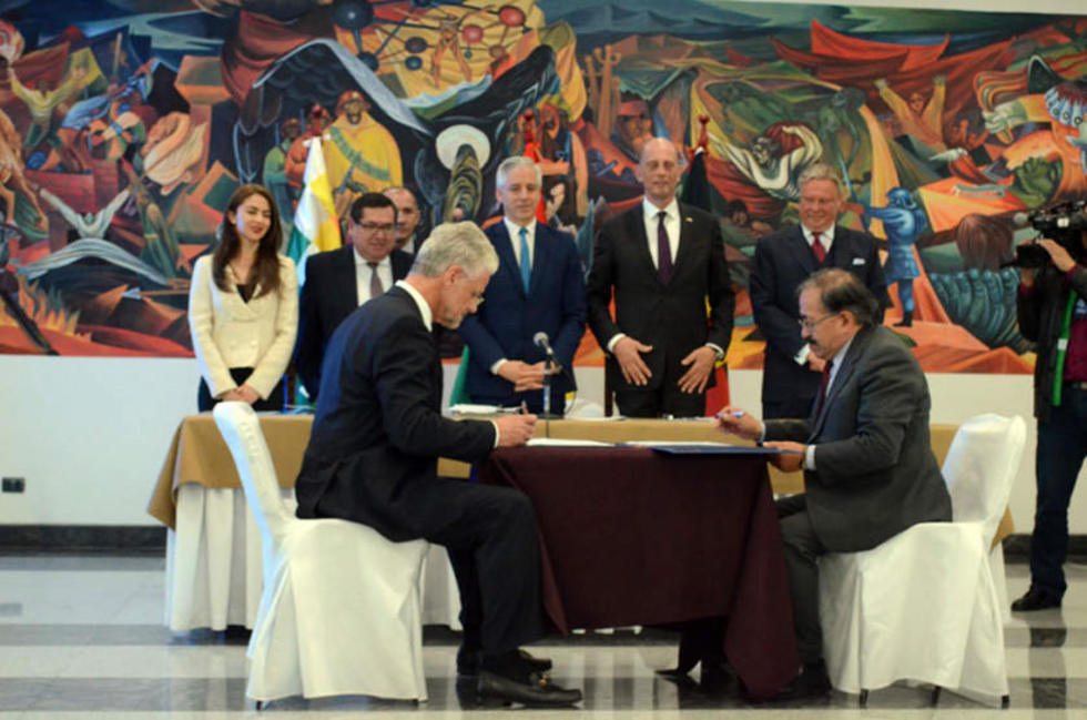 Bolivia y Alemania producirán en sociedad mixta baterías de litio 