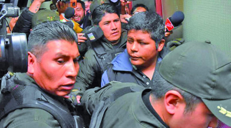 Máximo líder de Adepcoca presentará a un periodista como su "testigo clave"