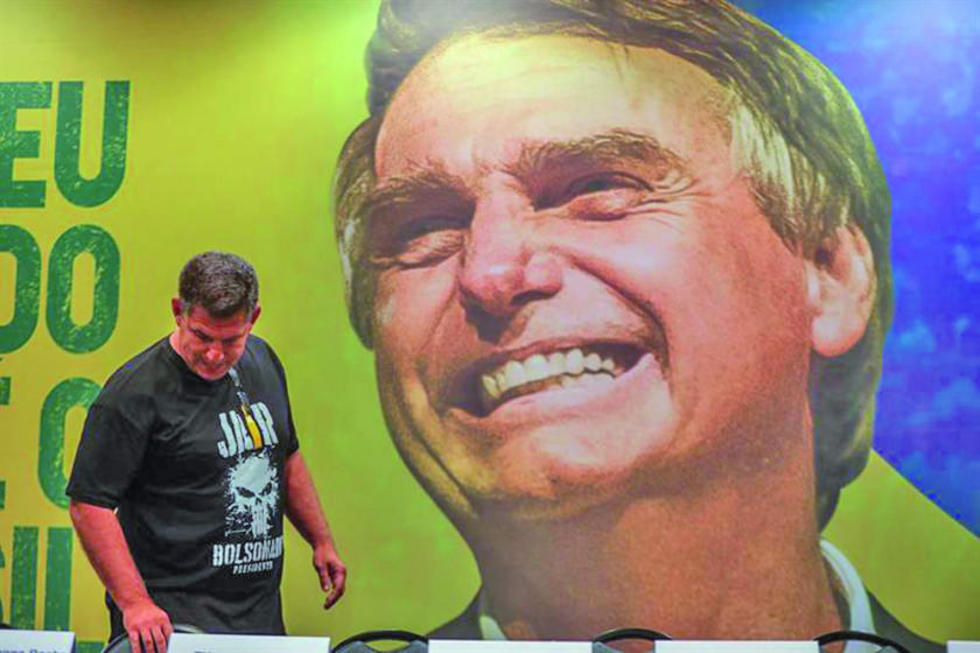 Bolsonaro agita el anticomunismo y Haddad le pide consejo a Lula