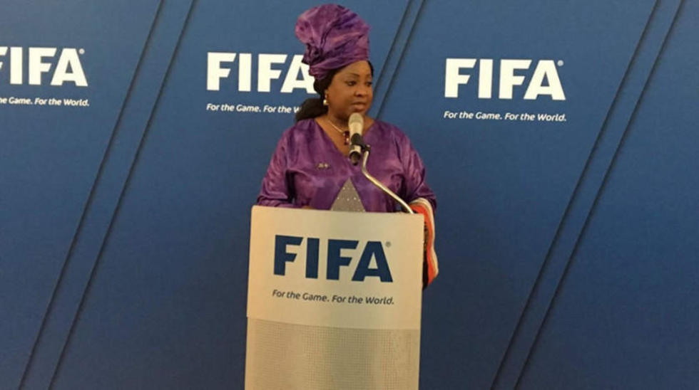 FIFA lanza estrategia para el fútbol femenino