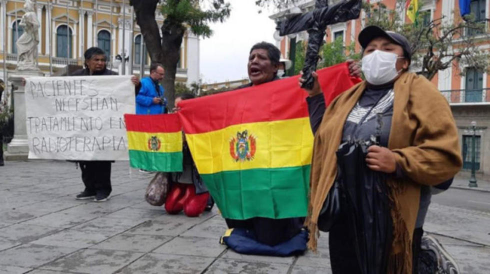 Pacientes con cáncer ruegan que se cumplan las promesas