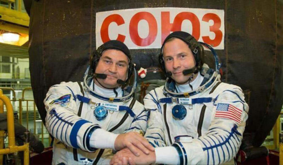 Falla la Soyuz y se salvan astronautas