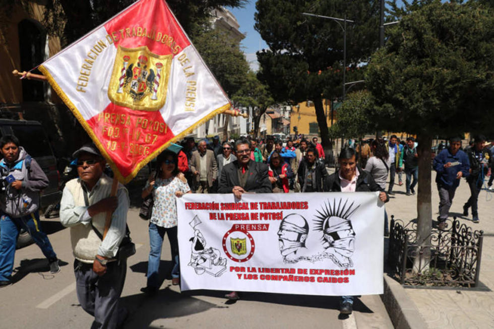 La prensa demanda respetar la libertad de información