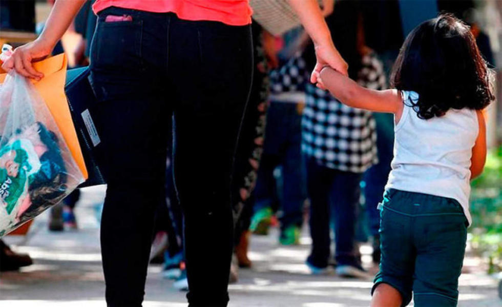 EE.UU. planea volver a separar a las familias de inmigrantes