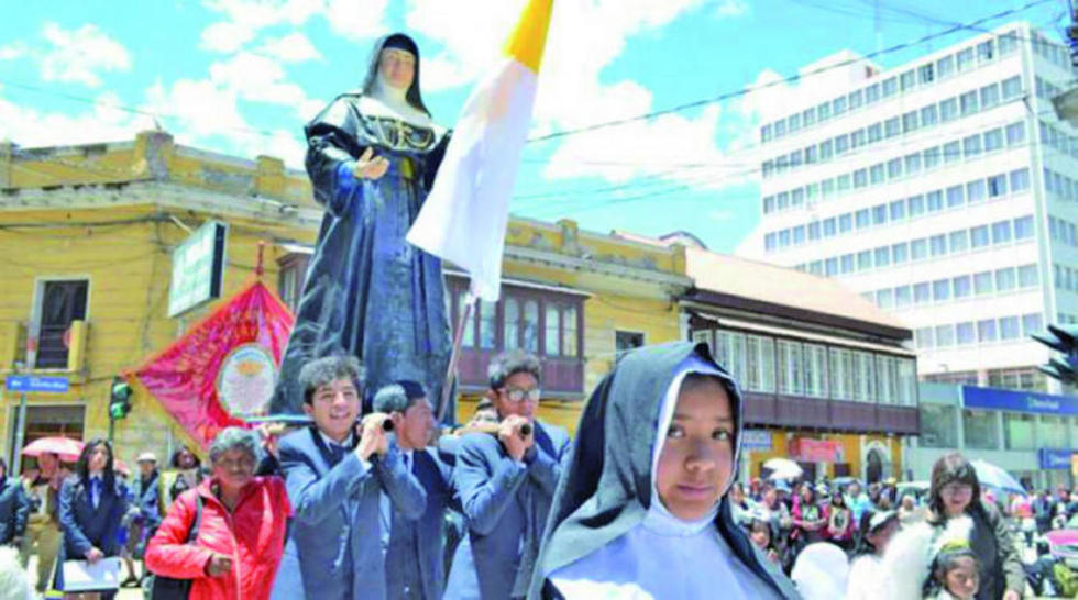 Oruro celebra canonización de la religiosa con festejos 