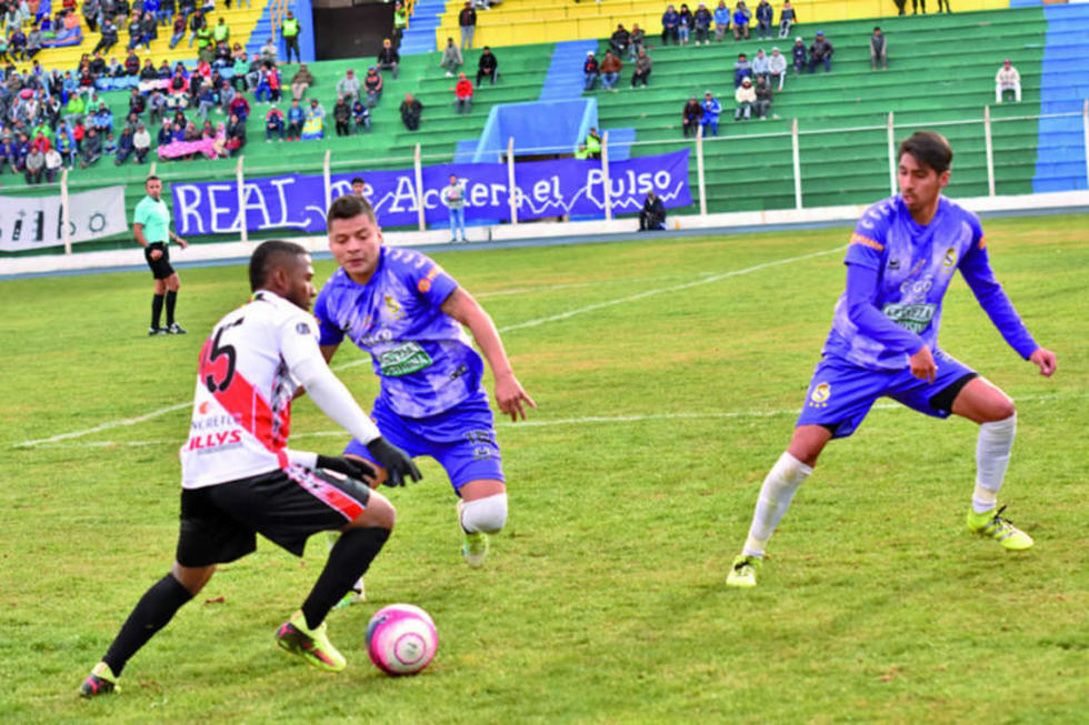 Nacional Potosí busca acortar distancia con Real en los derbis