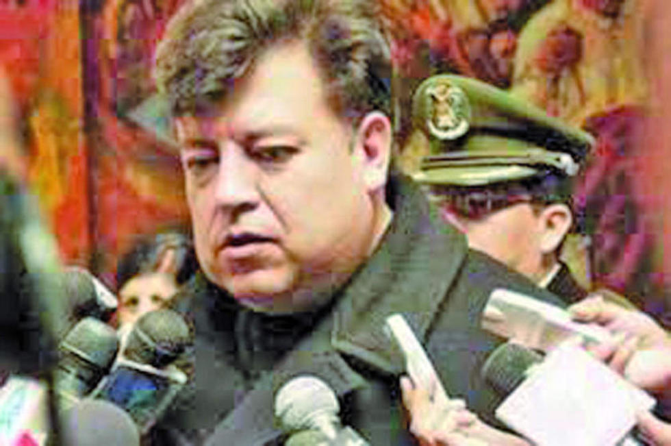 Exalcalde Castellanos refuta reponer el puente colapsado