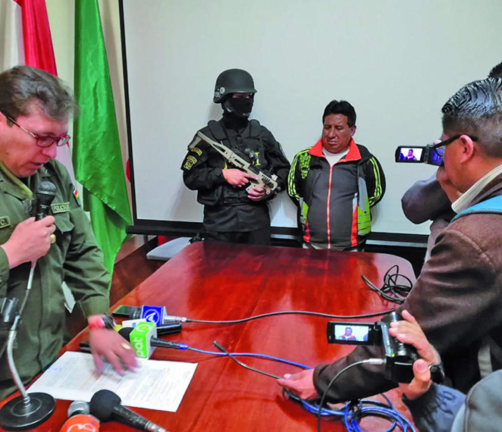 Chofer dopaba a sus pasajeros para robarles sus pertenencias