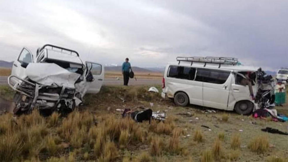 Un accidente vial deja tres muertos y cinco heridos