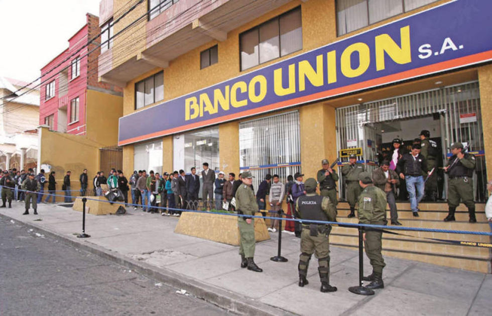 Los directores del Banco Unión  perciben una dieta de Bs 15 mil