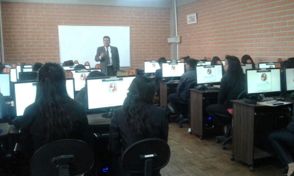 La UATF registra más de 3.000 aspirantes al examen de ingreso
