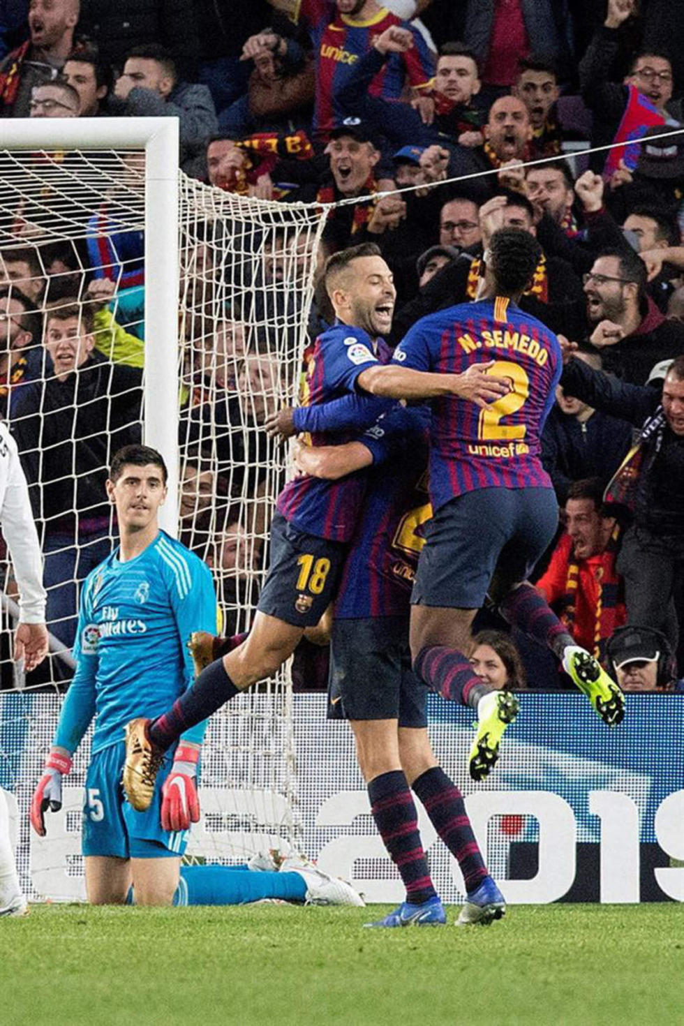 Barza humilla a Real en el clásico español