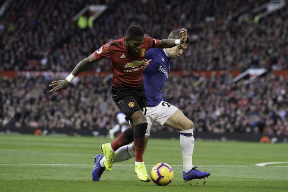Manchester United  toma un buen aire a costa de Everton