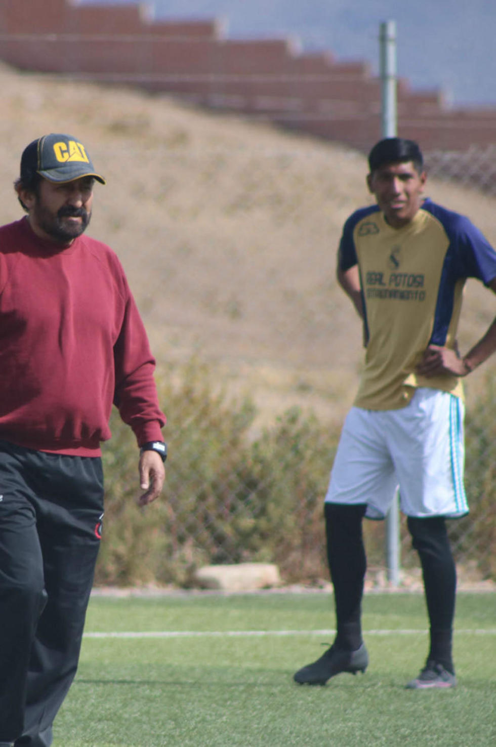 Apaza recupera a Ávila y pierde a Vargas para el cotejo