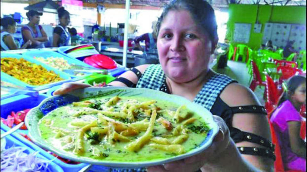 Buscan que sopa de maní sea un plato bandera