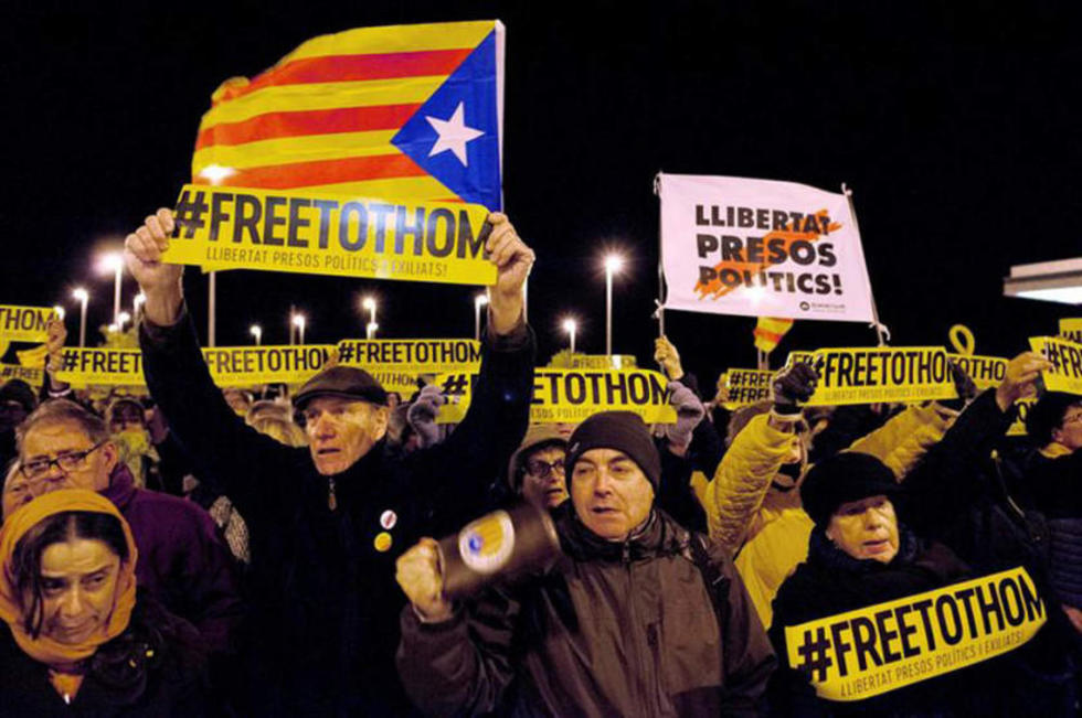 Acusan por rebelión a líderes independentistas de Cataluña