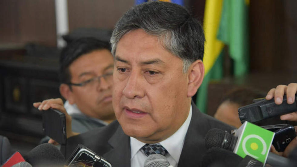 Fiscal instruye la revisión de los casos Alexander y Banco Unión