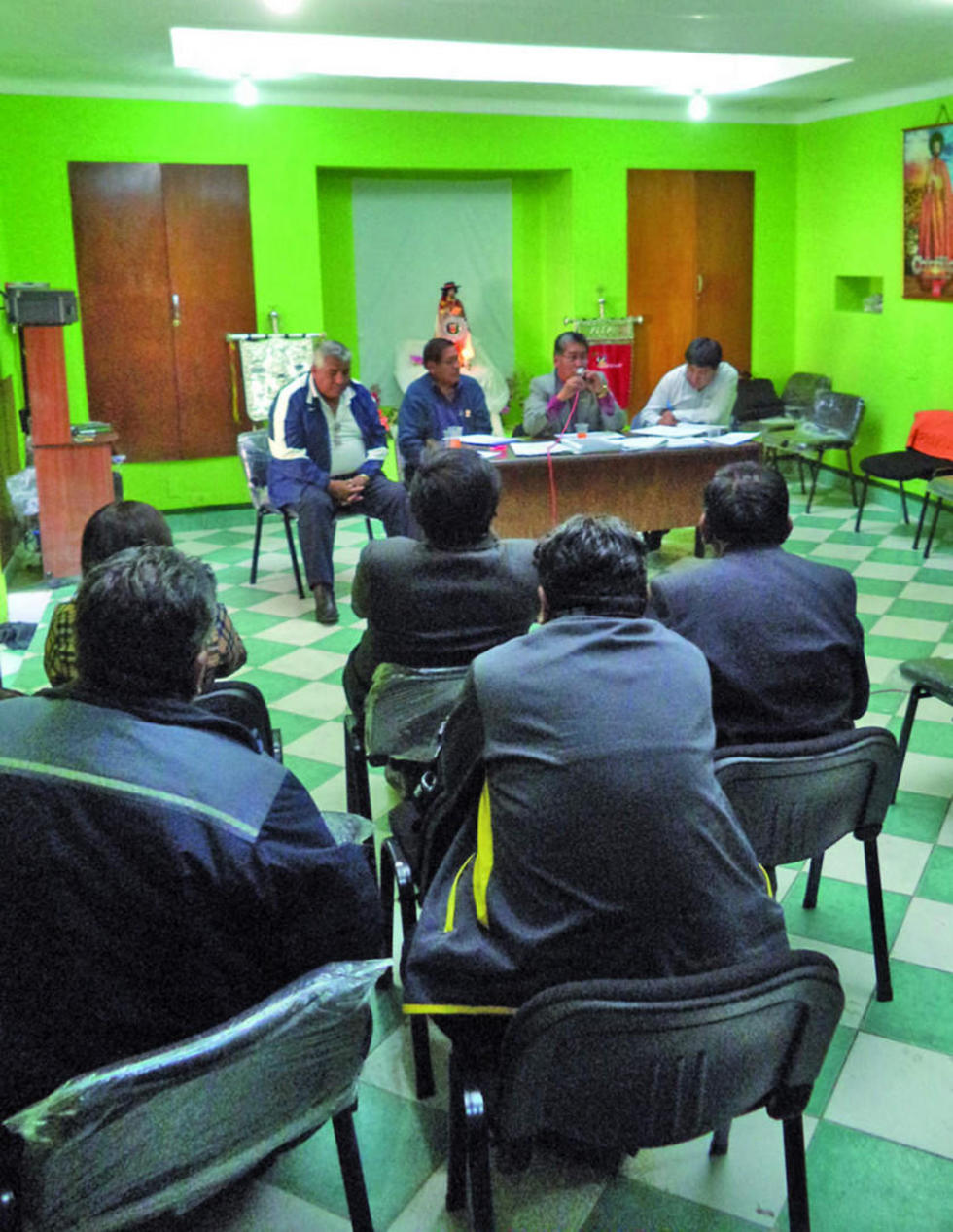 Se reúnen en asamblea los miembros de la Confobol