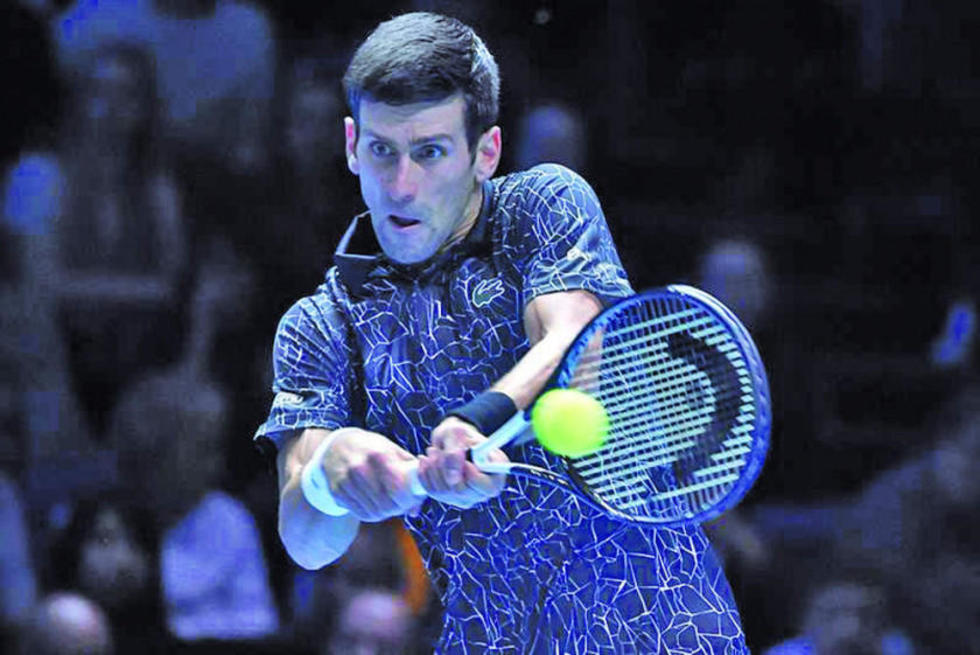 Djokovic gana a Isner en las Finales ATP