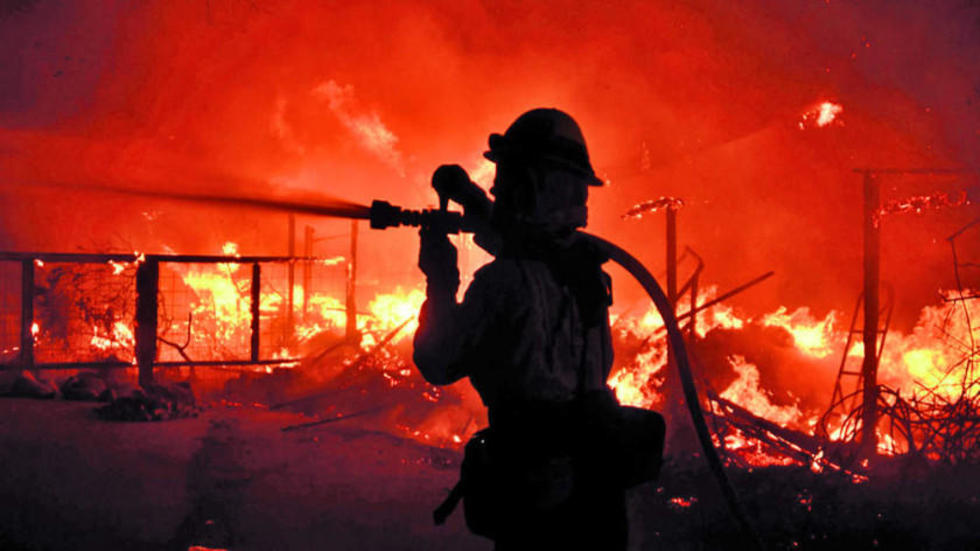 Incendios ya dejan 51 muertos y el fuego sigue su paso en EE.UU.