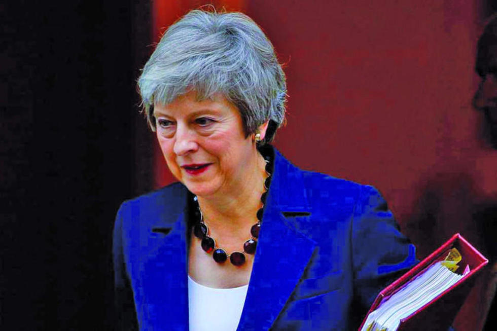 May recibe respaldo para defender pacto ante la UE