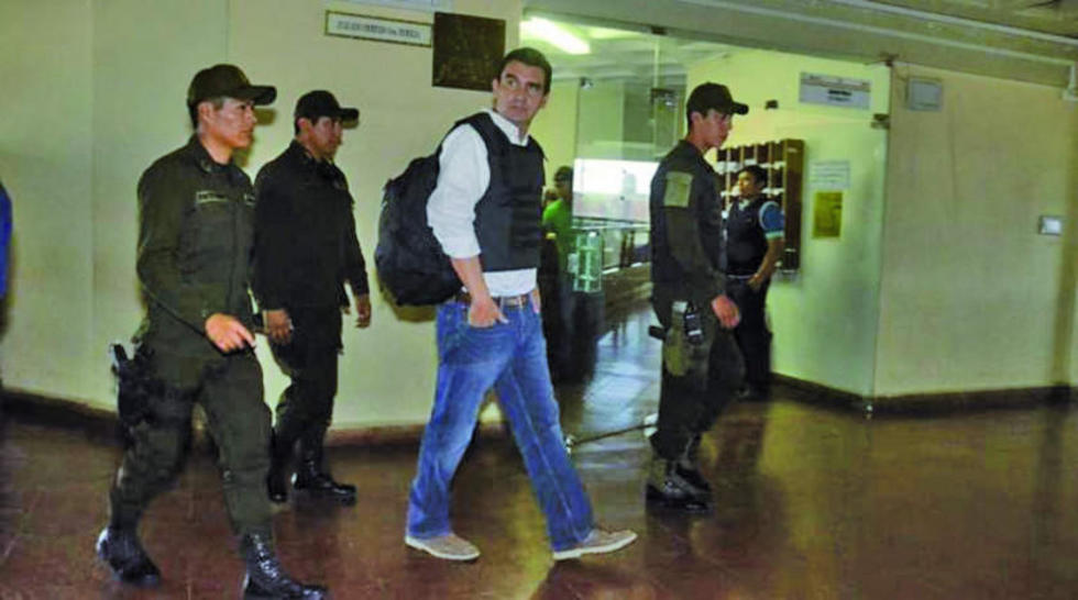Suspenden audiencia en contra de Leyes