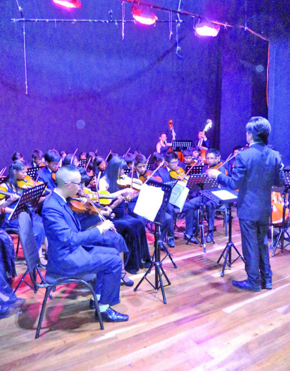 Orquesta sinfónica juvenil del Génesis actuó anoche