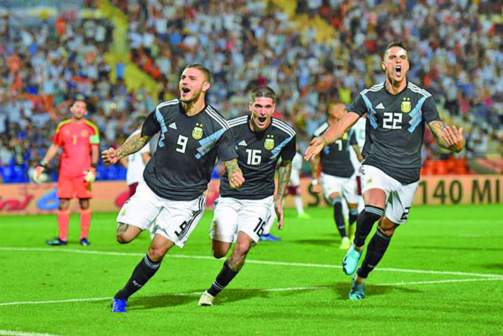 Argentina despide el año con otro triunfo ante México 