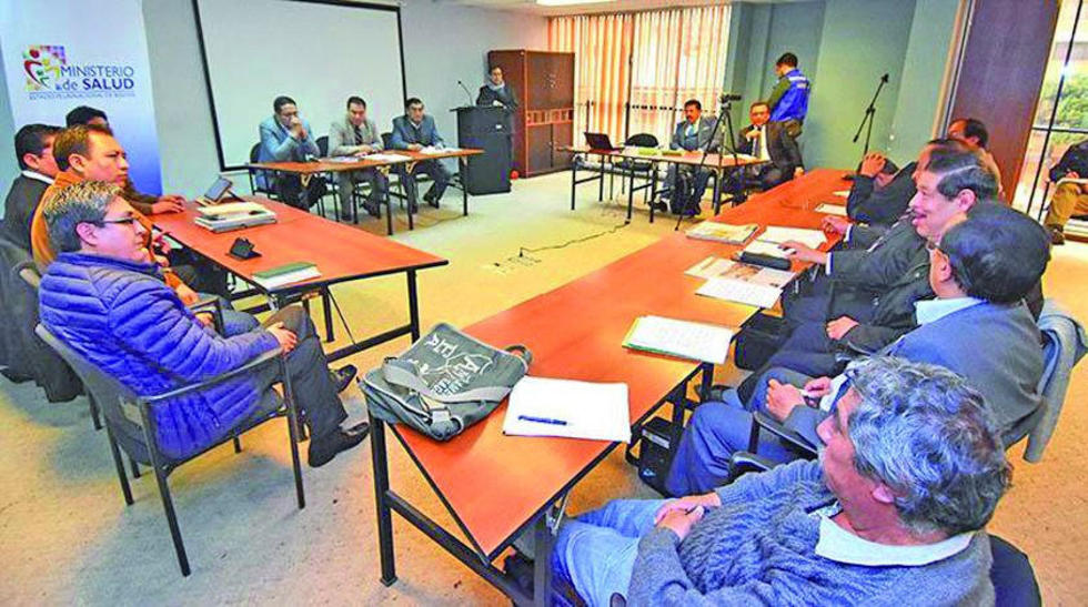 Médicos y Sirmes llaman a paro de 24 horas para el jueves 29
