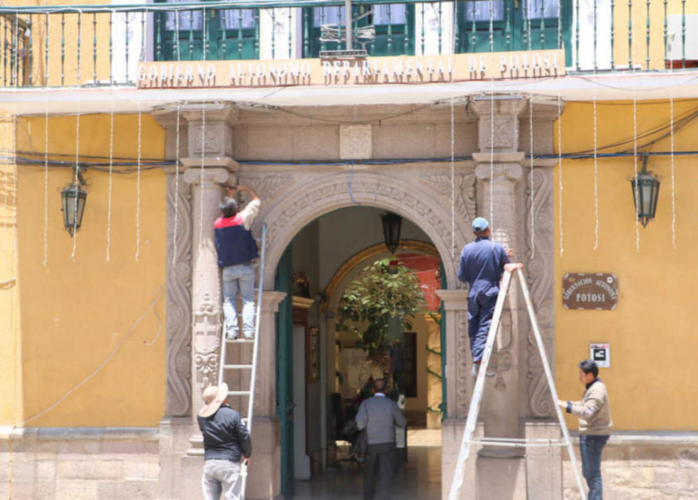 Empiezan a colocar luces intermitentes en instituciones