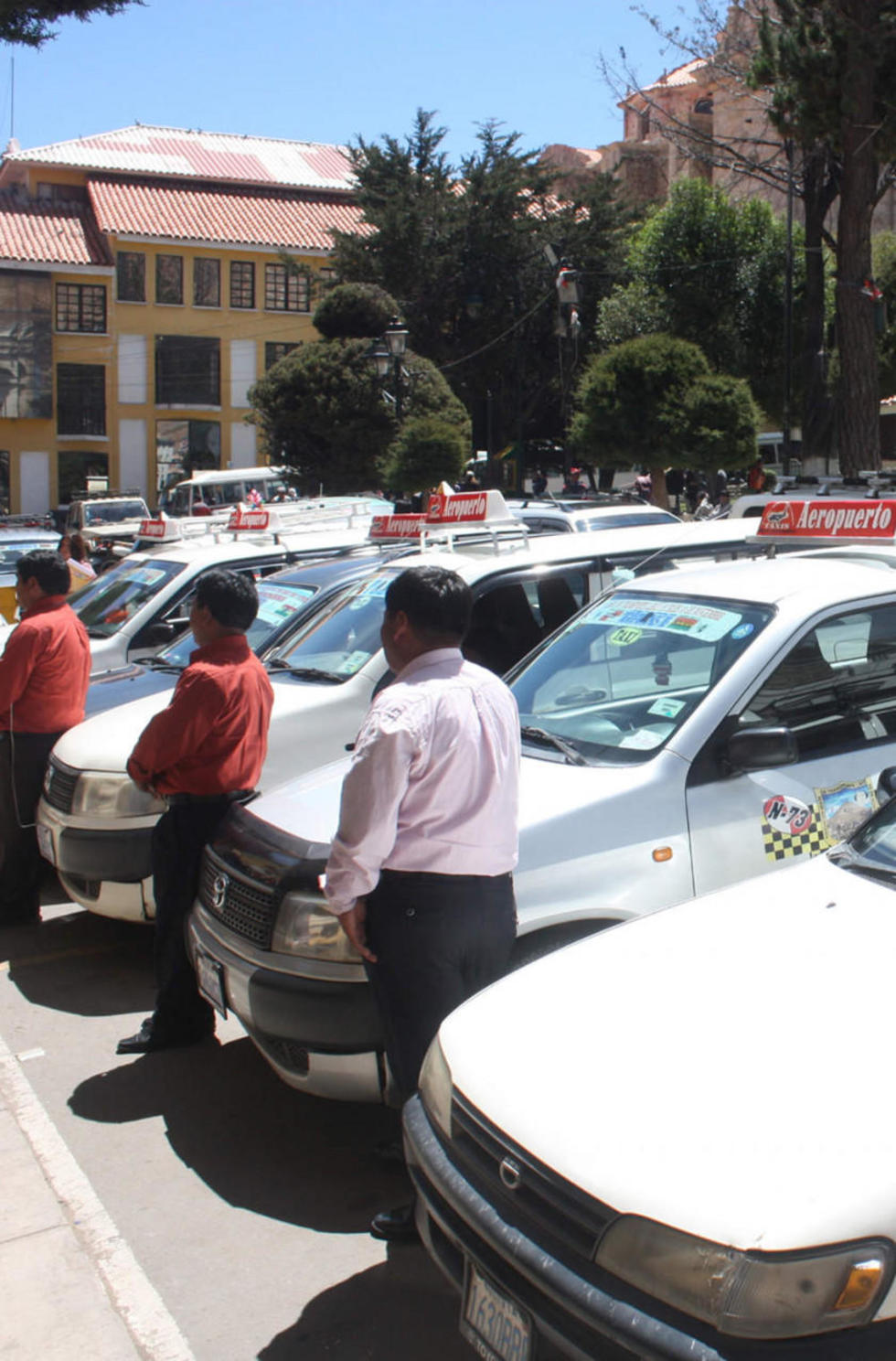 Consejo del Transporte analizará tasa nocturna de los taxis y radiotaxis