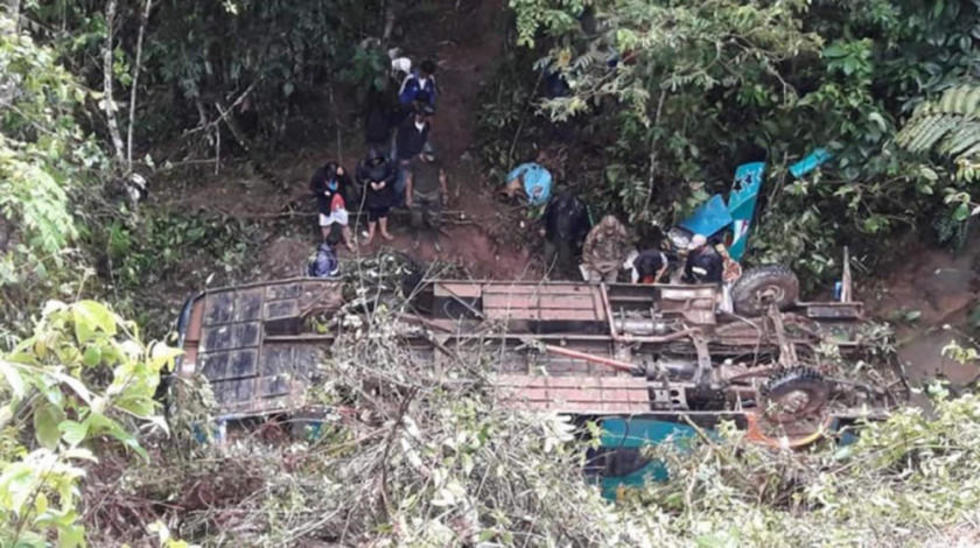Embarrancamiento de un bus en Apolo deja 6 muertos y 17 heridos