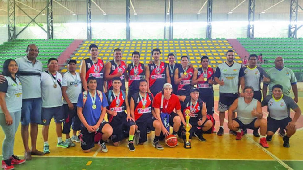Nacional Potosí logra el título de básquet en Brasil 