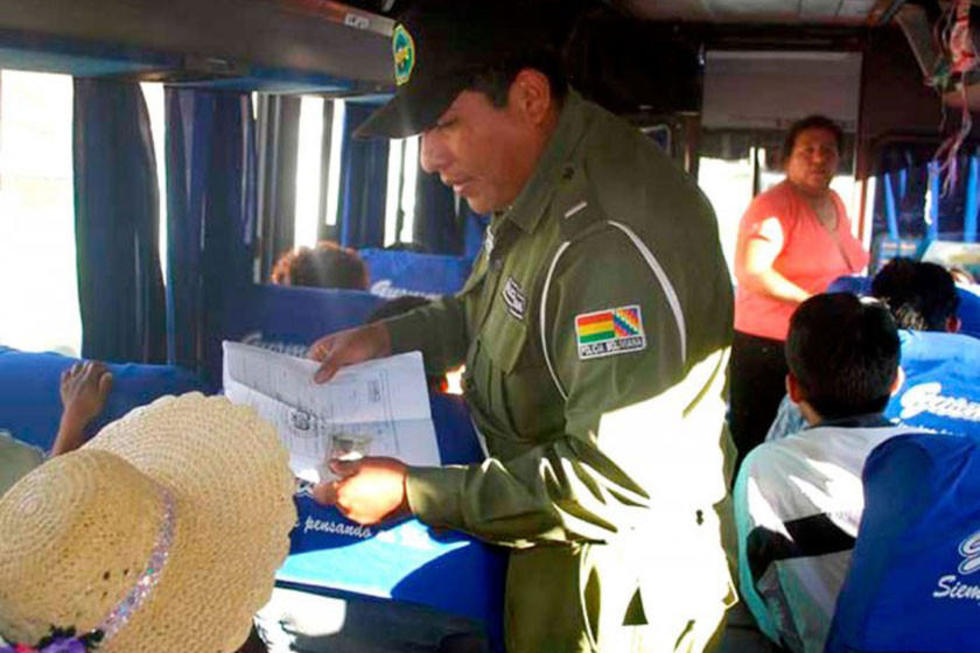 Habilitan oficinas para extender permisos