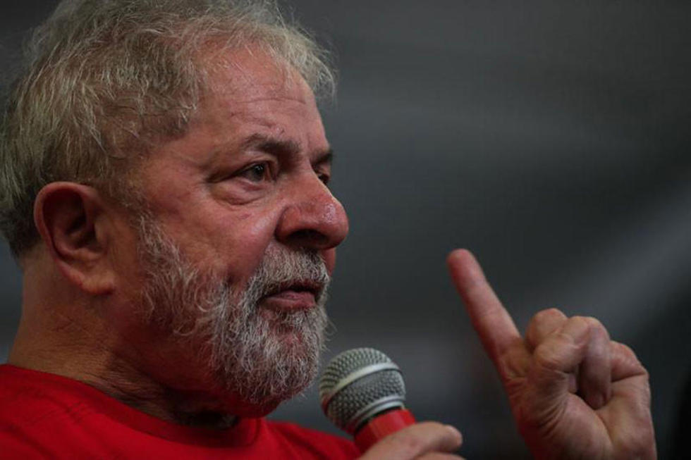 Lula afirma que no cambiará su dignidad para salir de prisión