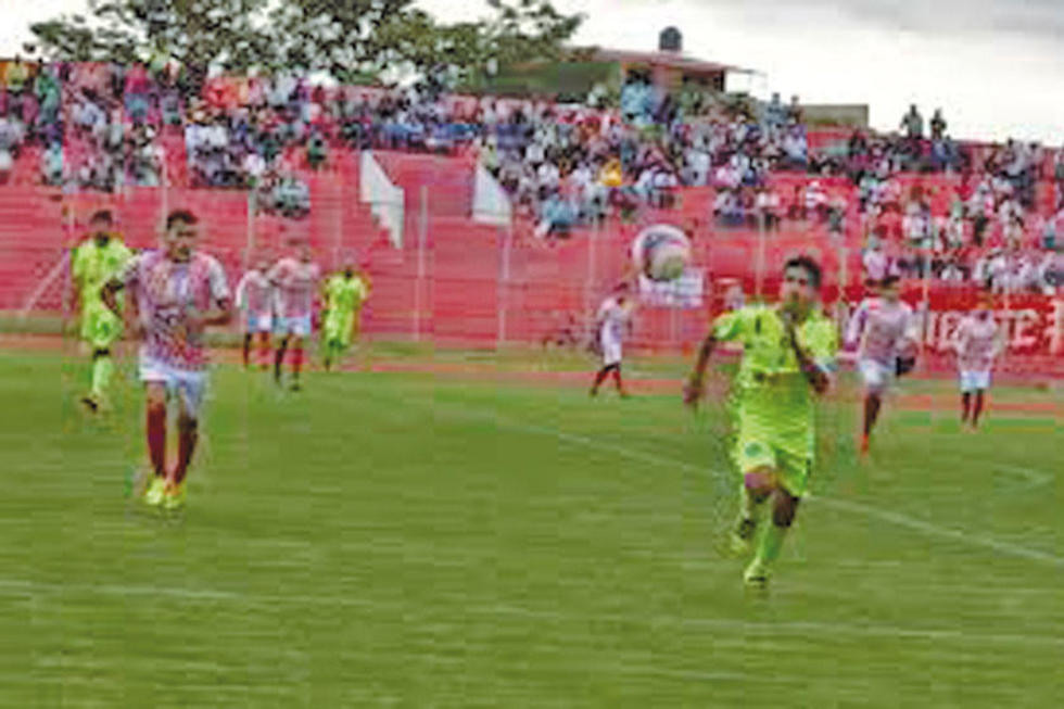 Tarijeños confían en el ascenso de su equipo 