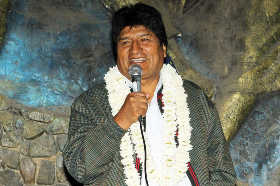 Morales pide reforzar una Bolivia digna y admirada