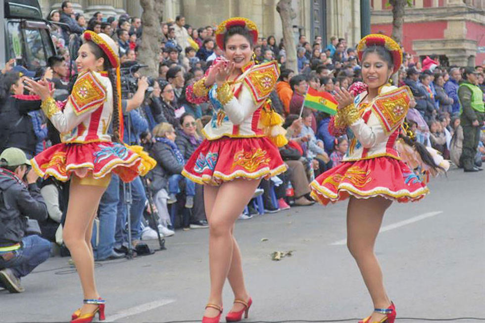 Destacan participación de los danzarines de Caporal