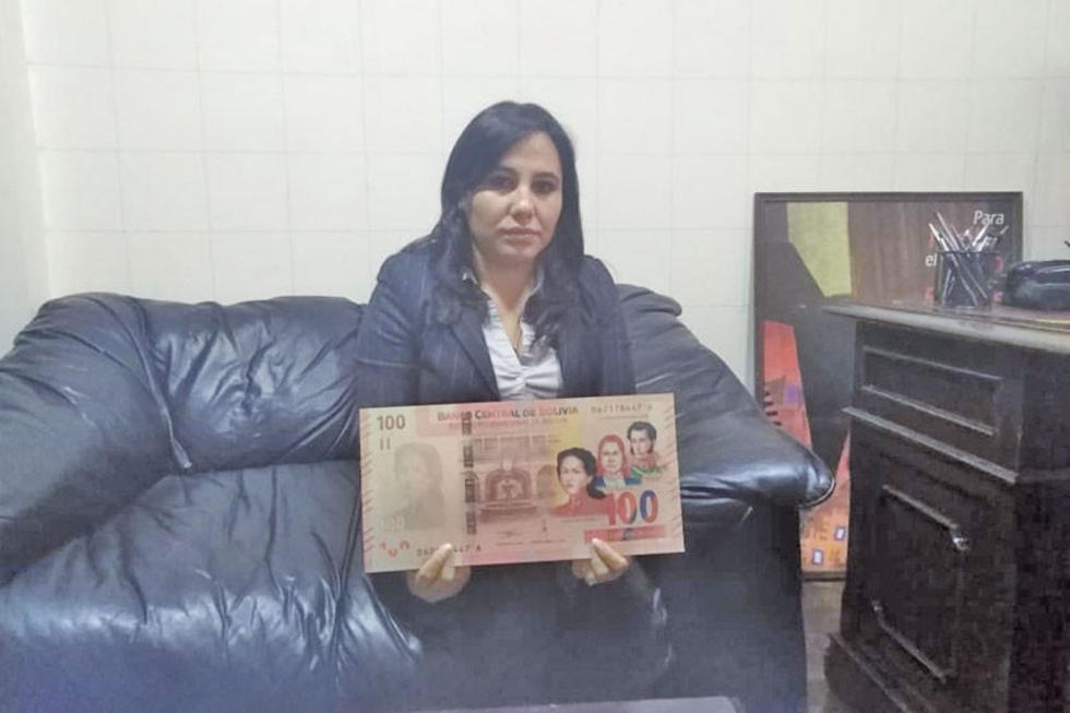 Presentan en Potosí nuevo billete de 100 bolivianos